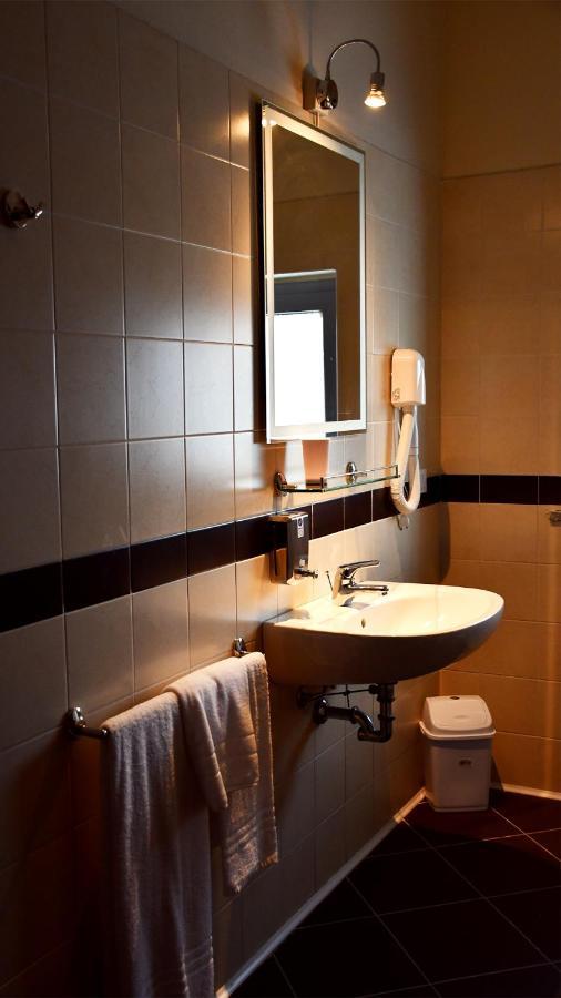 Aparthotel Eco & *